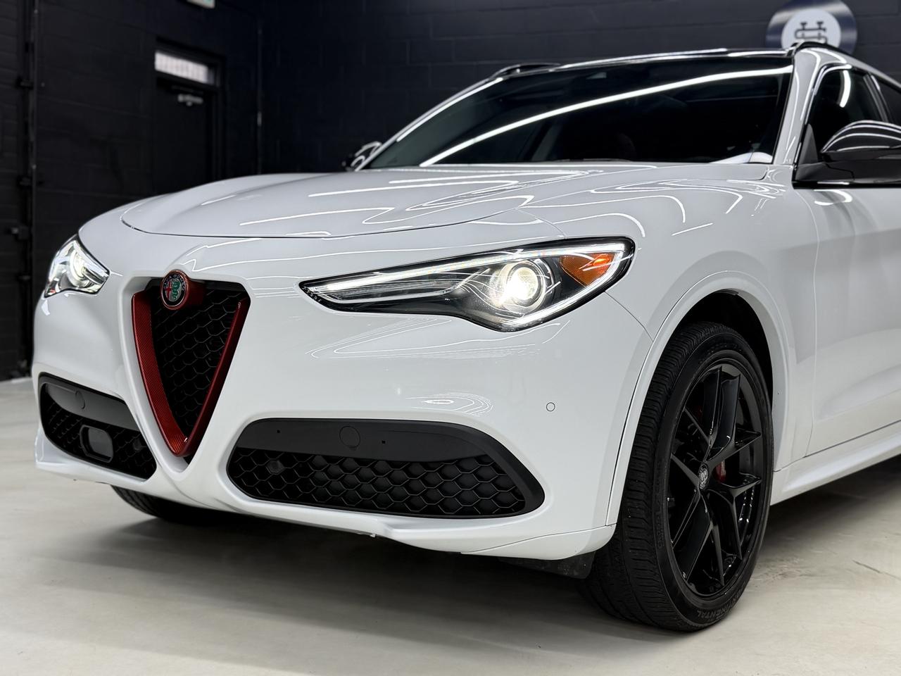 2021 Alfa Romeo Stelvio TI|NAV|BACKUP|BSM|LKA|ACC|FCW|PANO|CARPLAY| Photo