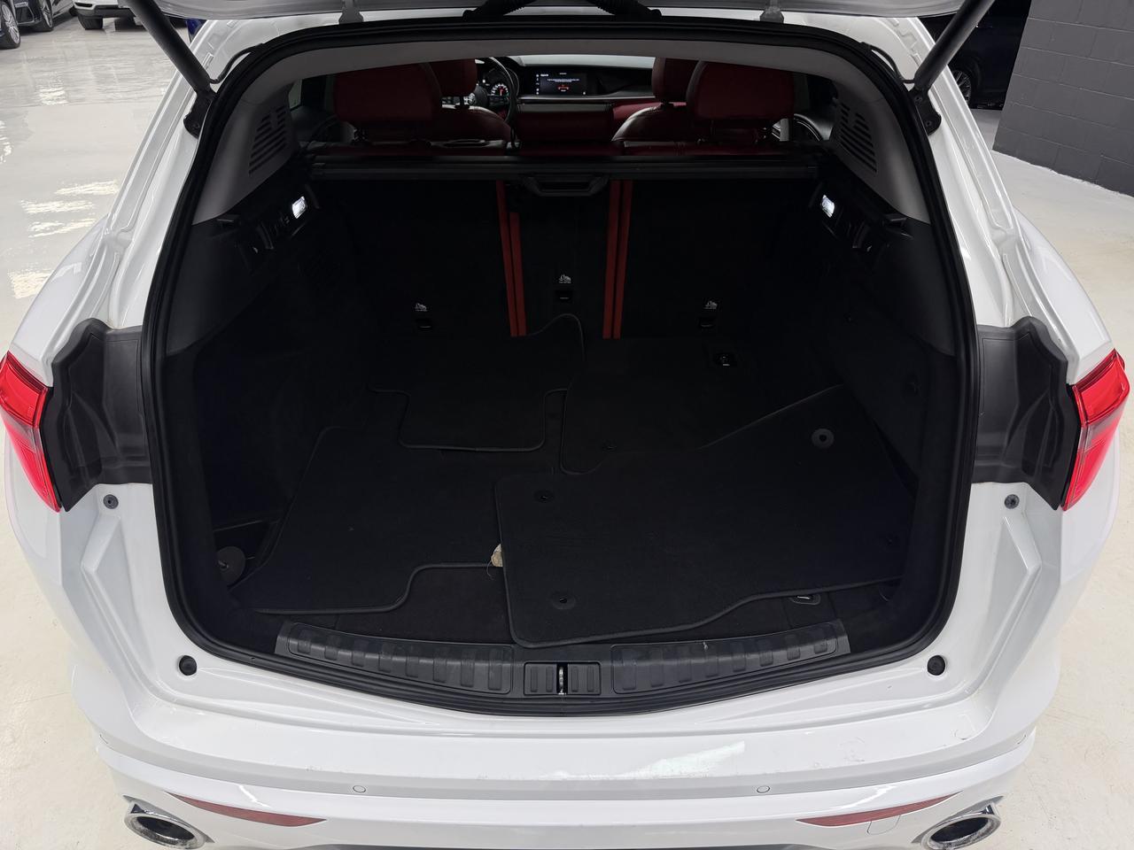 2021 Alfa Romeo Stelvio TI|NAV|BACKUP|BSM|LKA|ACC|FCW|PANO|CARPLAY| Photo