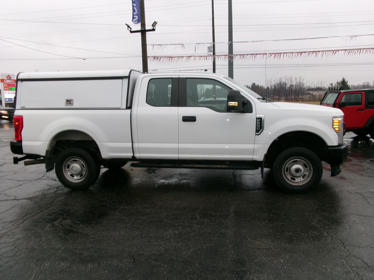 2017 Ford SUPER DUTY F-250 SRW XL SUPER CAB 4X4   "NICE TRUCK" - Photo #1