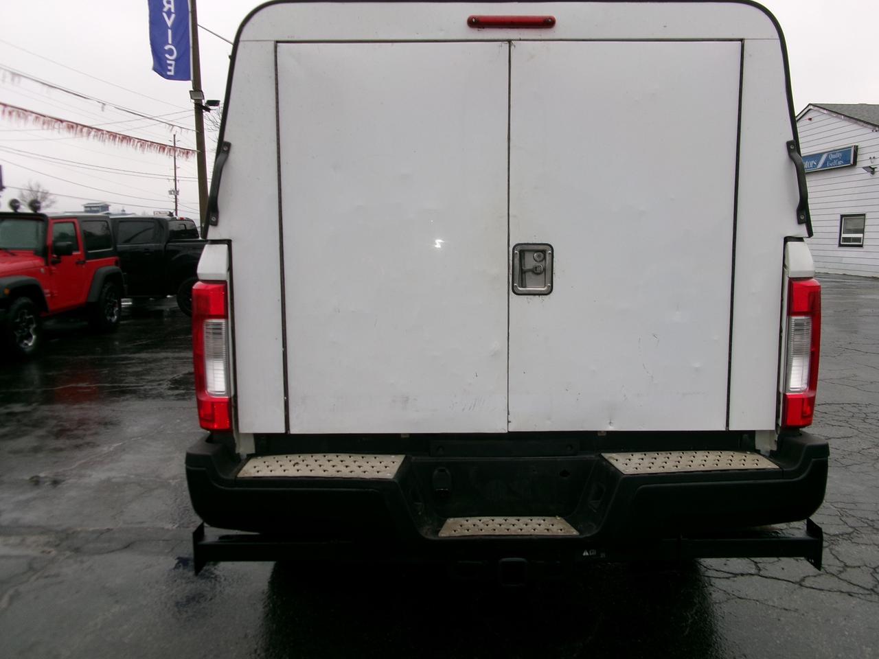 2017 Ford SUPER DUTY F-250 SRW XL SUPER CAB 4X4   "NICE TRUCK" Photo2