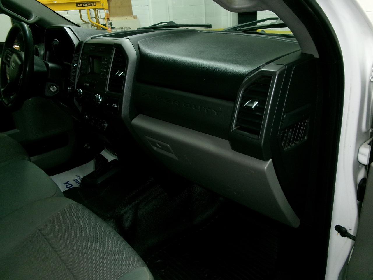 2017 Ford SUPER DUTY F-250 SRW XL SUPER CAB 4X4   "NICE TRUCK" Photo