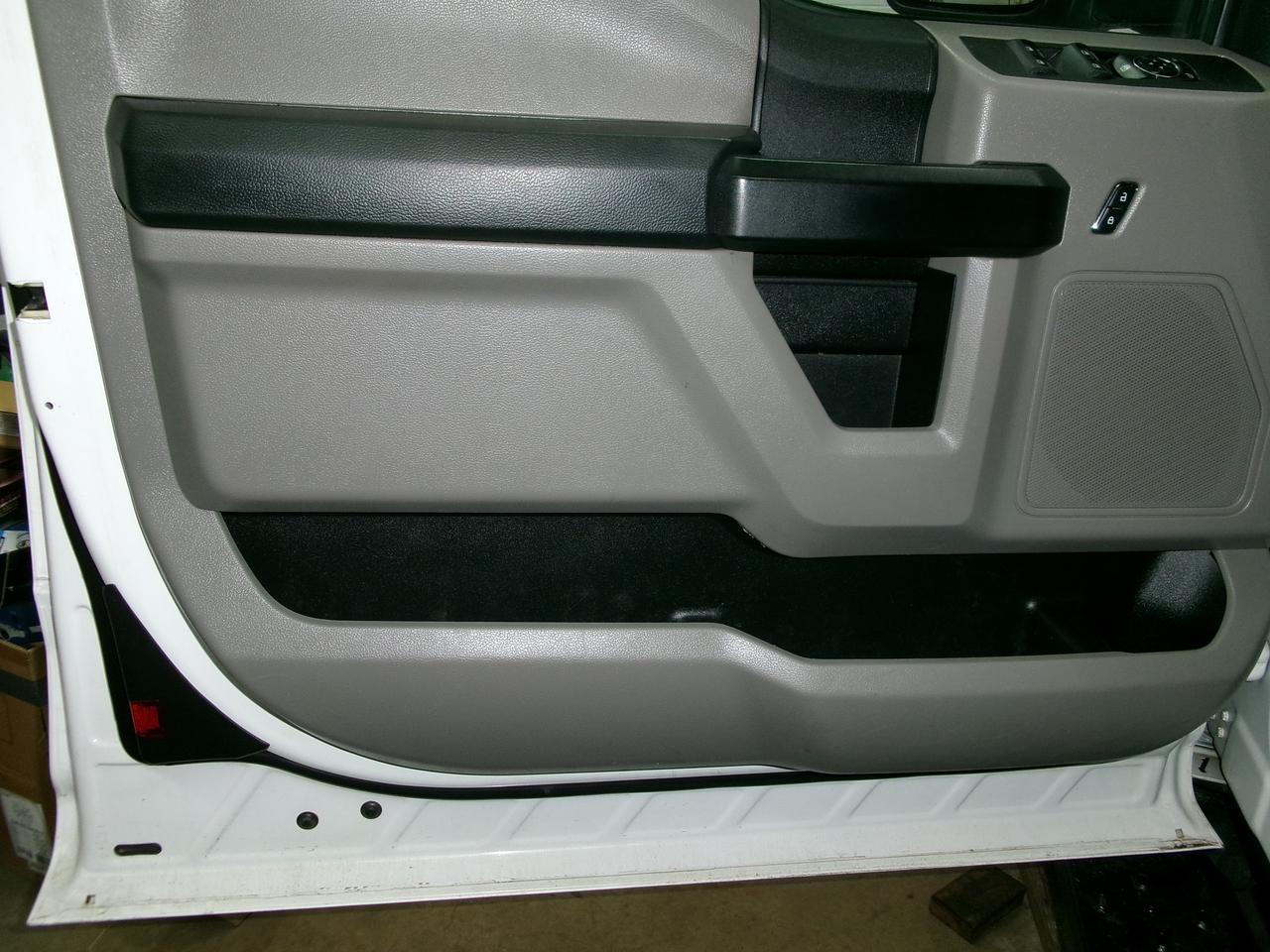 2017 Ford SUPER DUTY F-250 SRW XL SUPER CAB 4X4   "NICE TRUCK" Photo