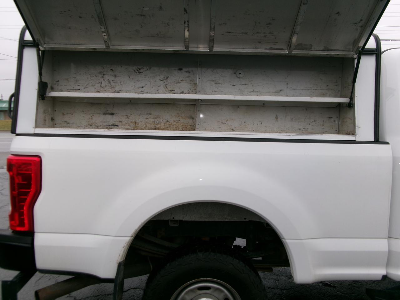 2017 Ford SUPER DUTY F-250 SRW XL SUPER CAB 4X4   "NICE TRUCK" Photo