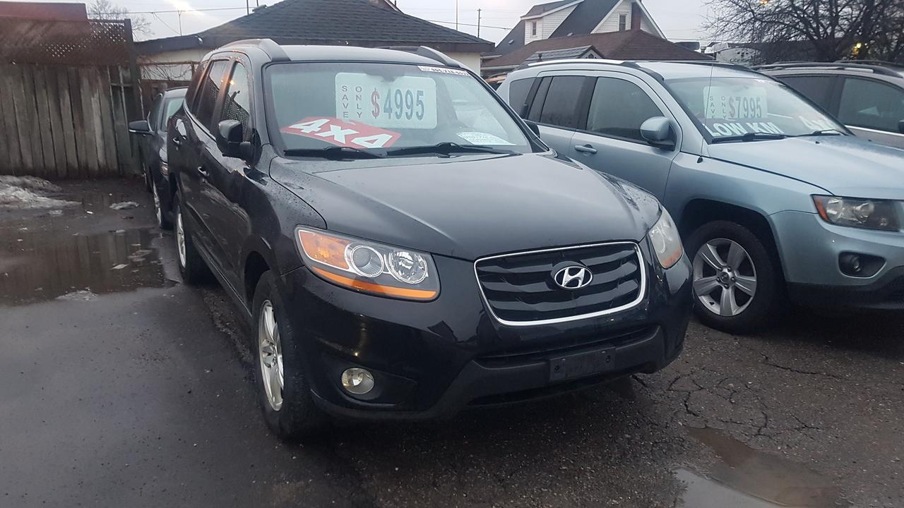 2010 Hyundai Santa Fe GLS  4X4 Photo