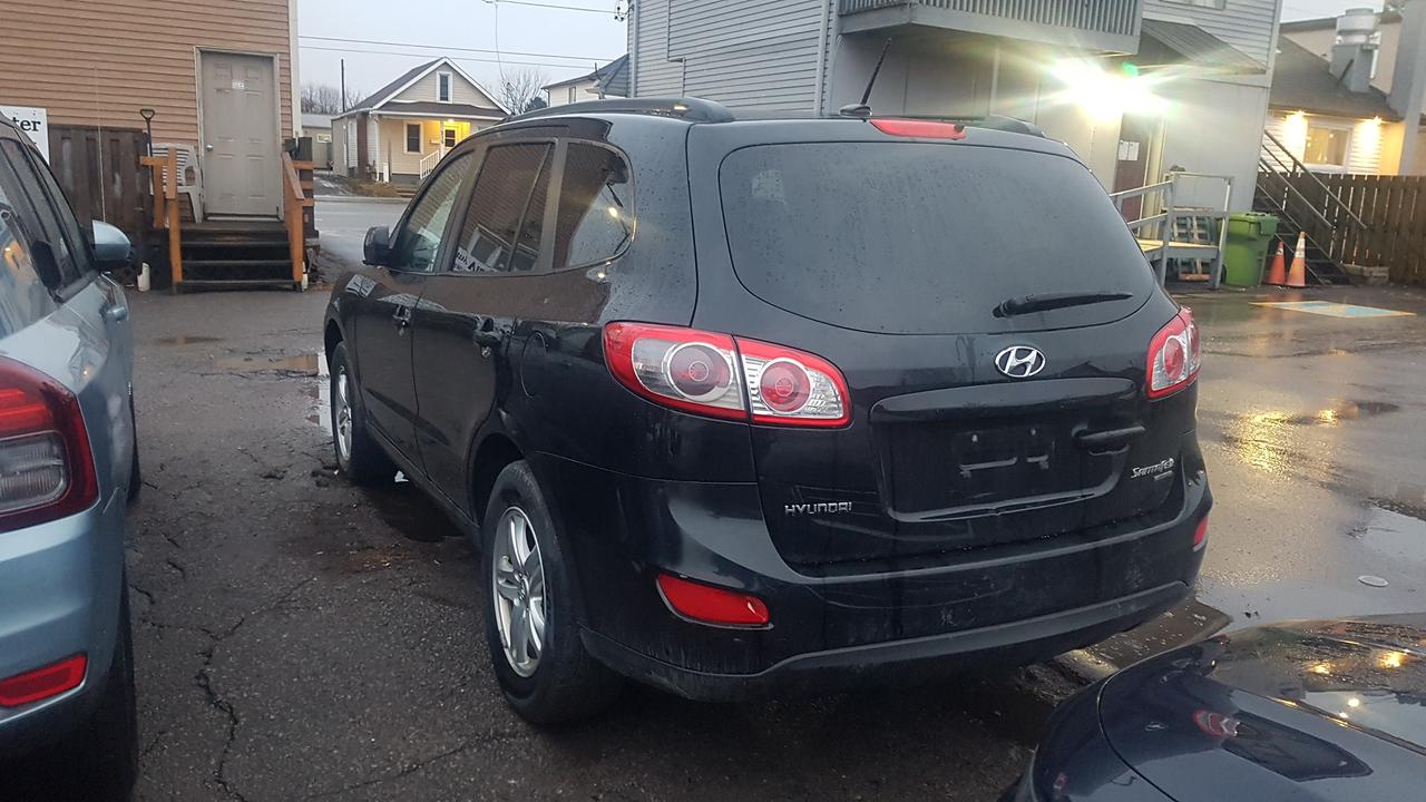 2010 Hyundai Santa Fe GLS  4X4 Photo