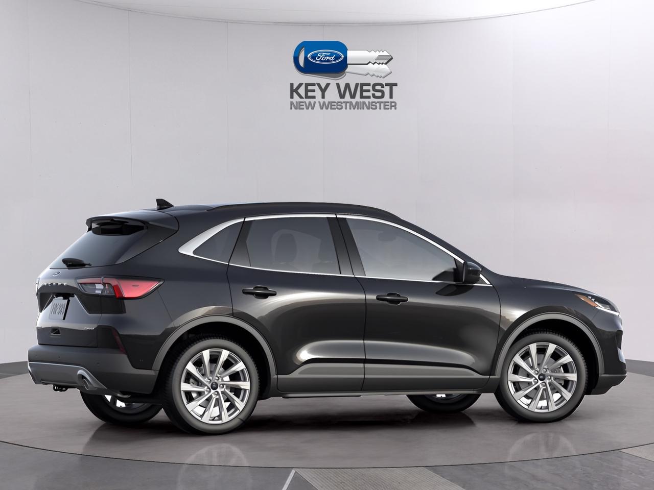 2021 Ford Escape Titanium AWD Photo2