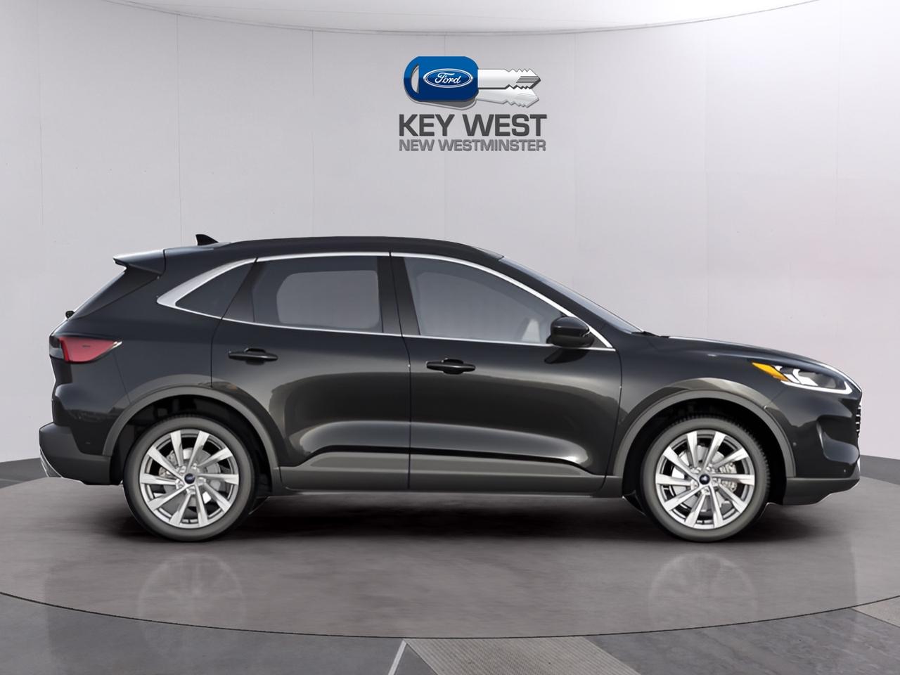 2021 Ford Escape Titanium AWD Photo3