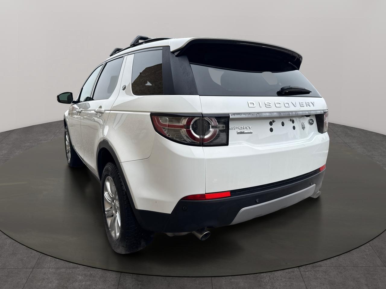 2016 Land Rover Discovery Sport HSE Luxury Photo