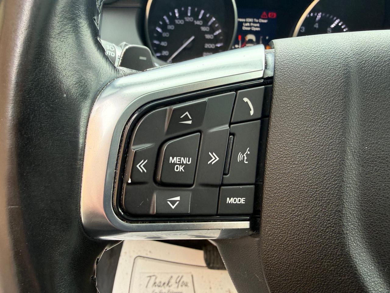 2016 Land Rover Discovery Sport HSE Luxury Photo