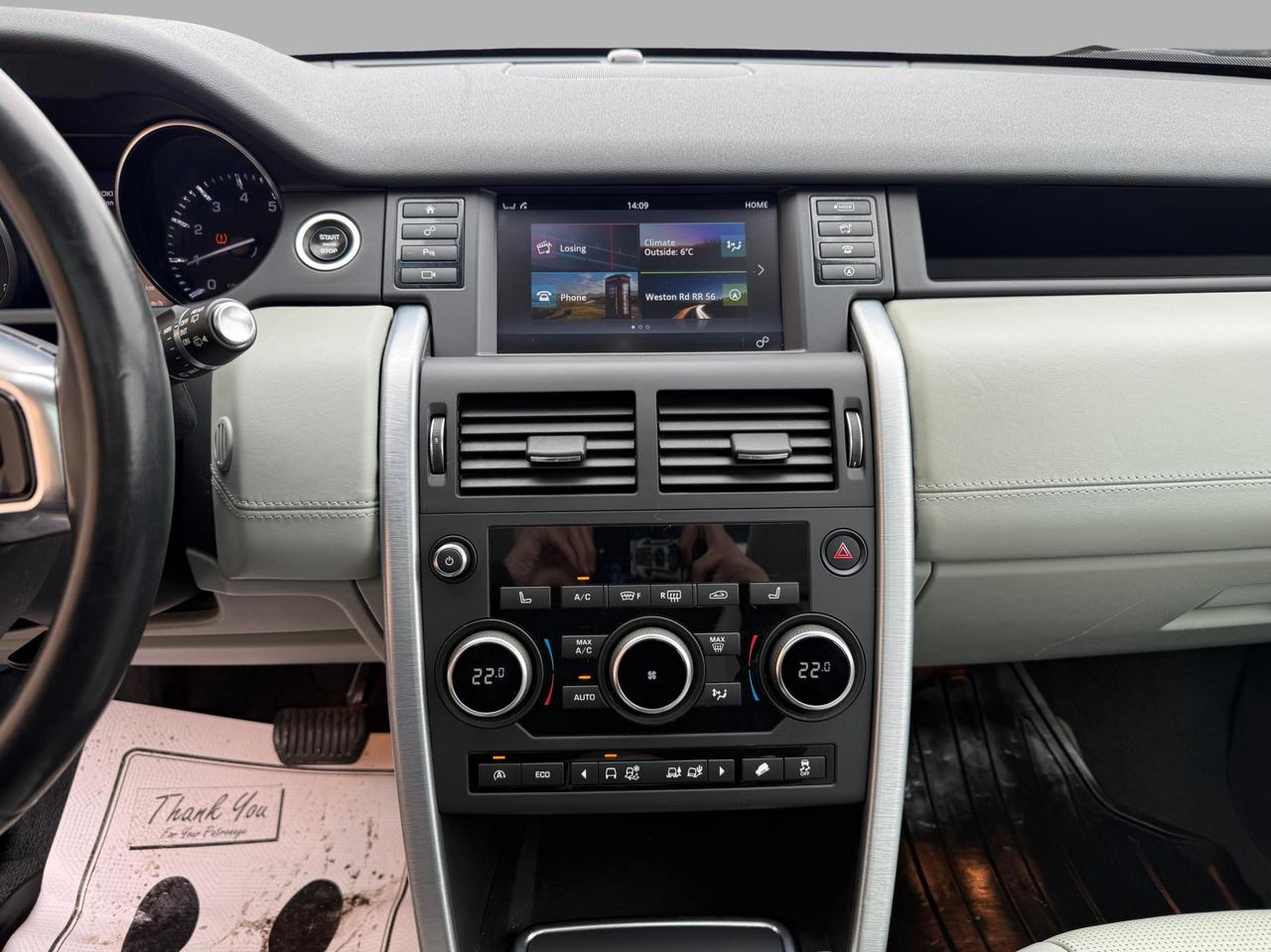 2016 Land Rover Discovery Sport HSE Luxury Photo