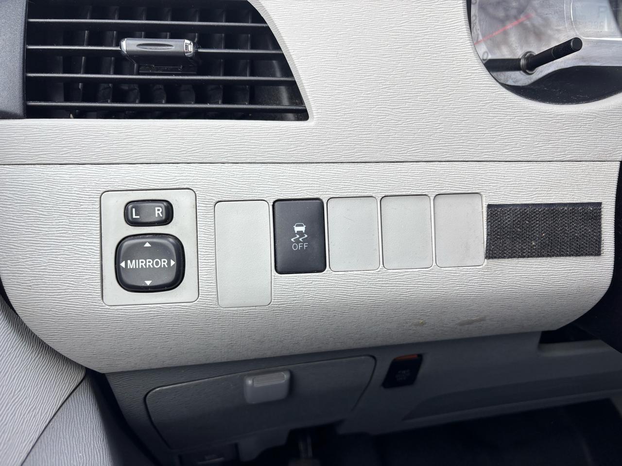 2014 Toyota Sienna SE 8-Pass FWD Photo