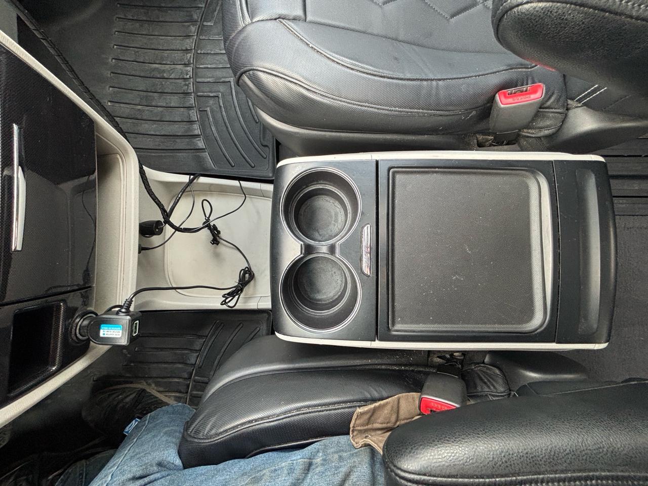 2014 Toyota Sienna SE 8-Pass FWD Photo