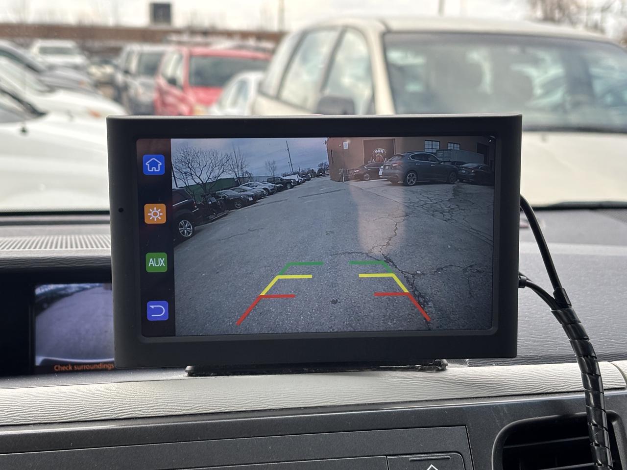 2014 Toyota Sienna SE 8-Pass FWD Photo