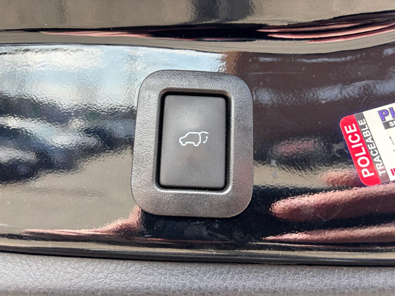 2019 Toyota Highlander AWD XLE, 8 Passenger, Navi, Photo