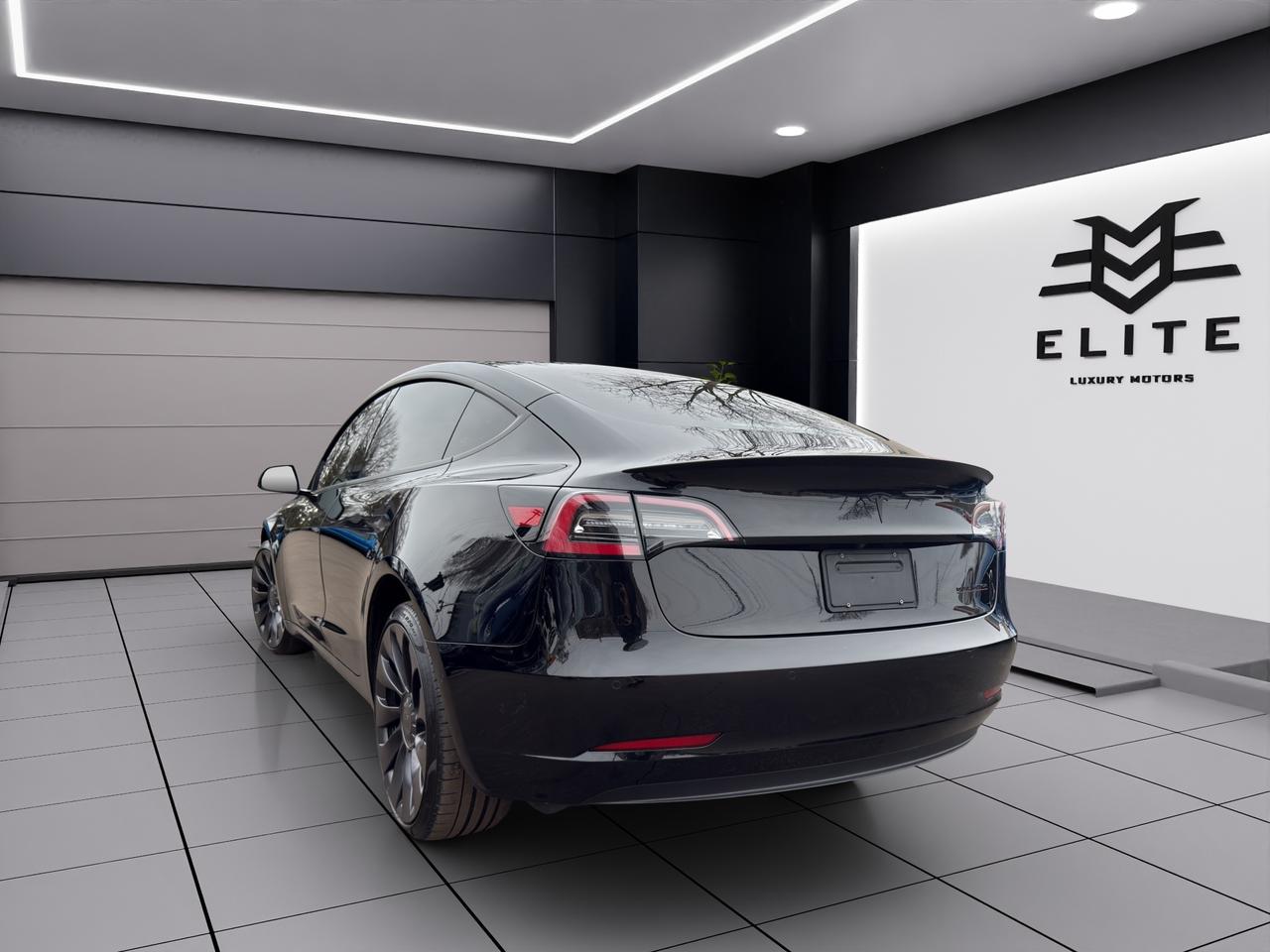 2022 Tesla Model 3 PERFORMANCE AWD-Blind Spot Monitor-Reverse Camera !!! Photo