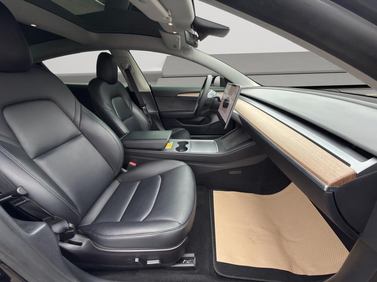 2022 Tesla Model 3 PERFORMANCE AWD-Blind Spot Monitor-Reverse Camera !!! Photo