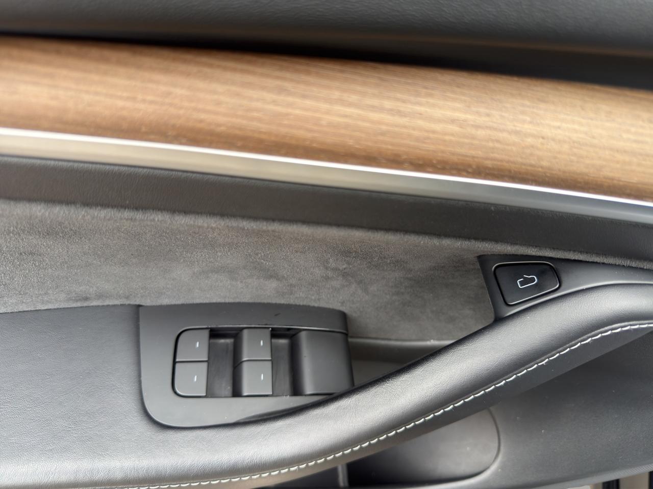 2022 Tesla Model 3 PERFORMANCE AWD-Blind Spot Monitor-Reverse Camera !!! Photo