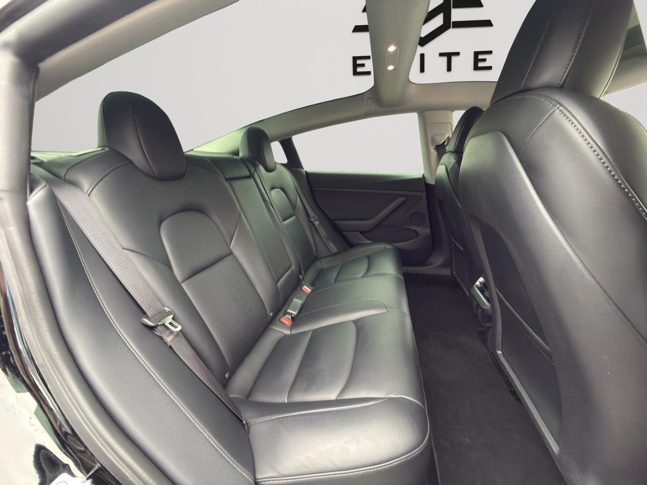 2022 Tesla Model 3 PERFORMANCE AWD-Blind Spot Monitor-Reverse Camera !!! Photo