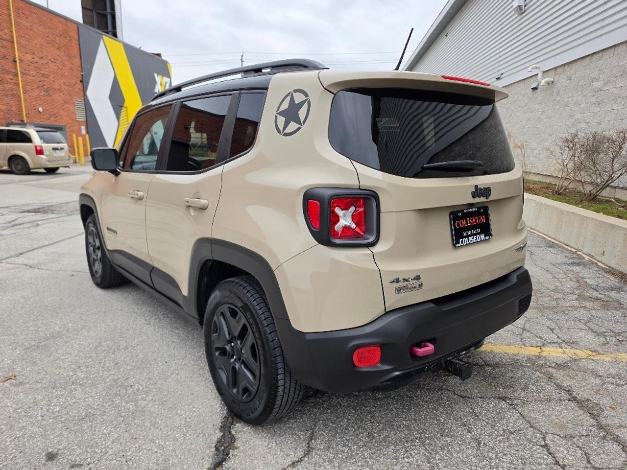 2017 Jeep Renegade 4WD DESERTHAWK TRAILHAWK-SKY ROOF Photo2