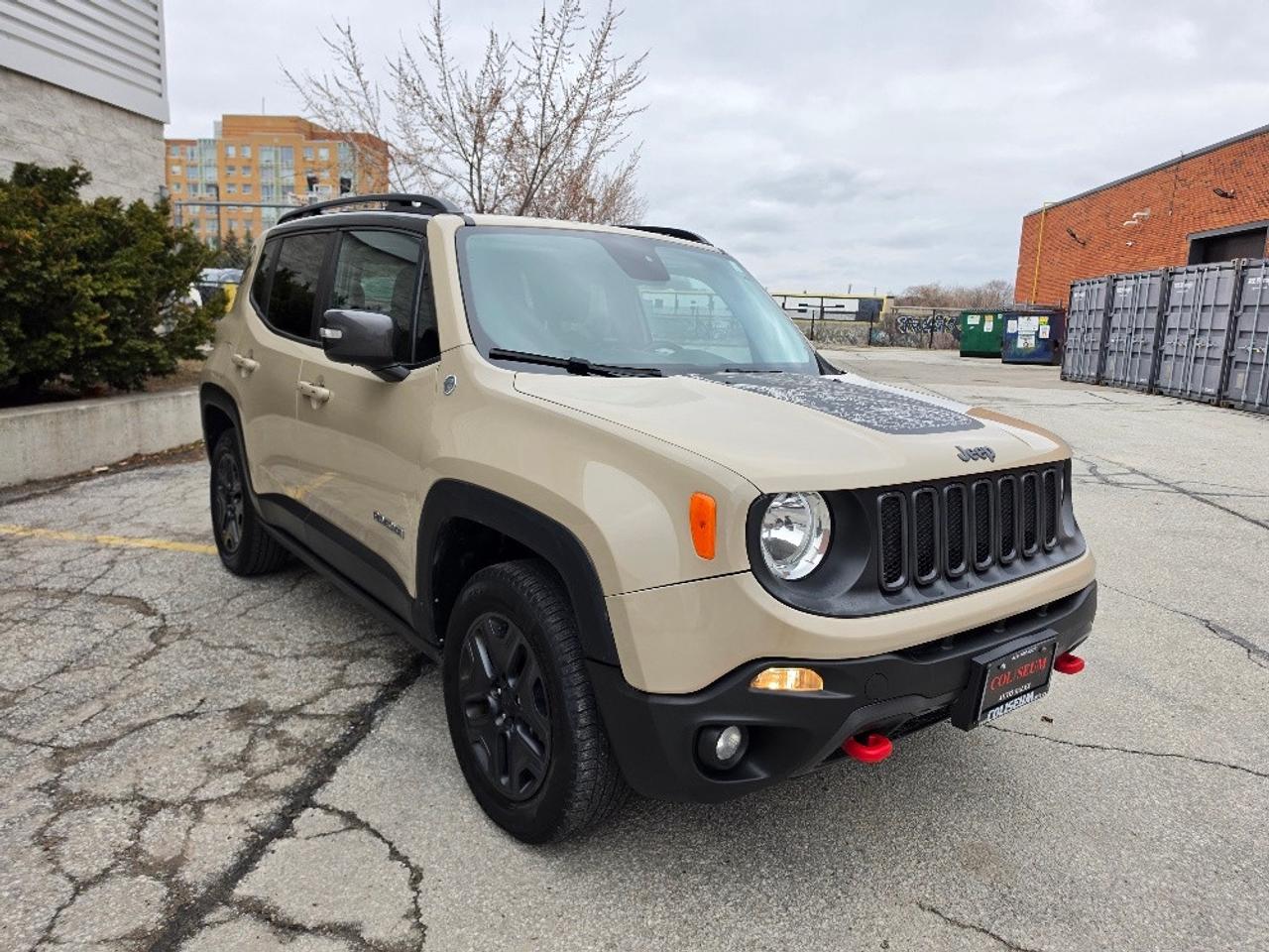 2017 Jeep Renegade 4WD DESERTHAWK TRAILHAWK-SKY ROOF Photo