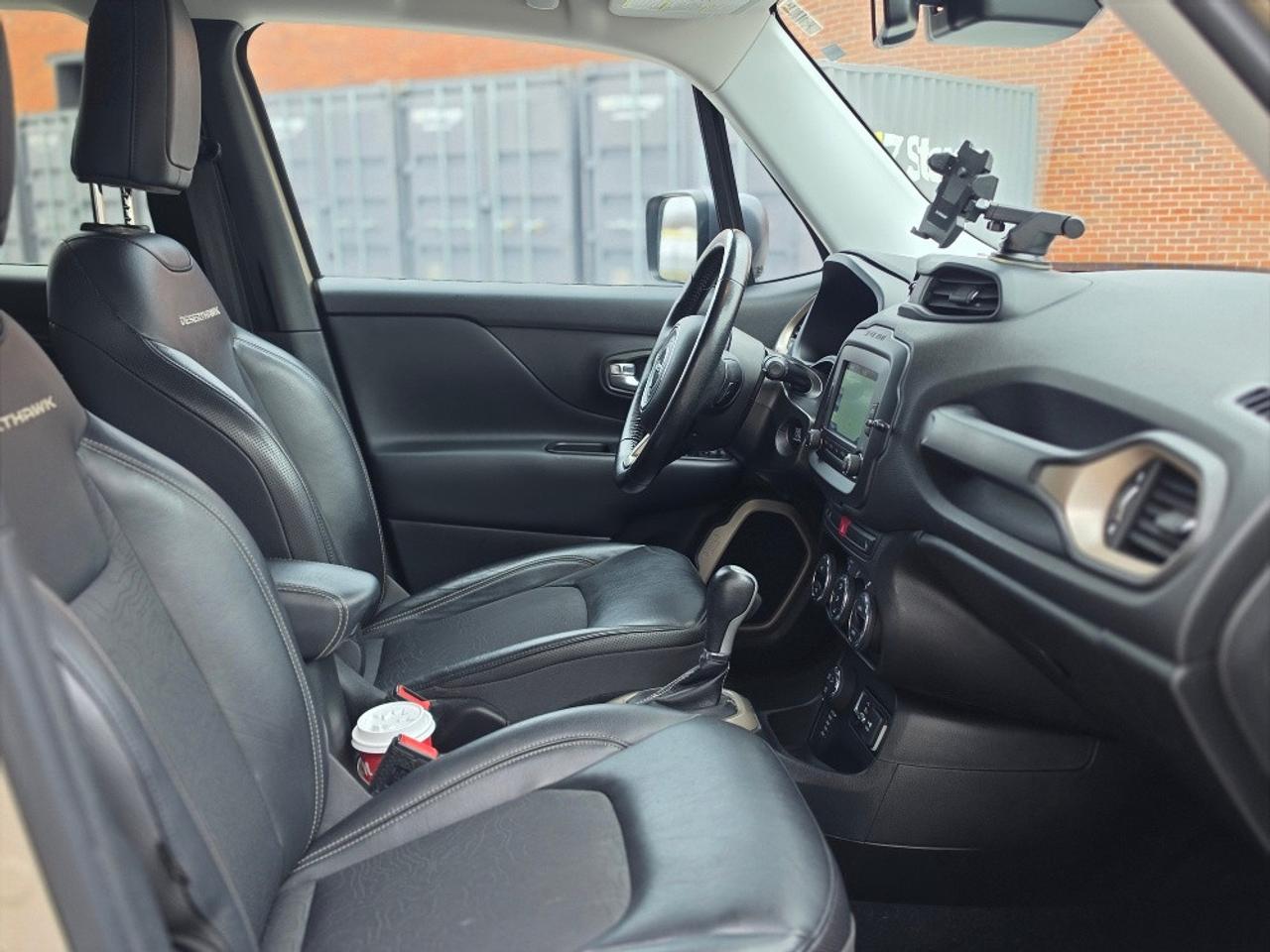 2017 Jeep Renegade 4WD DESERTHAWK TRAILHAWK-SKY ROOF Photo