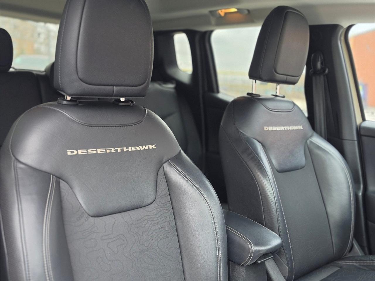 2017 Jeep Renegade 4WD DESERTHAWK TRAILHAWK-SKY ROOF Photo