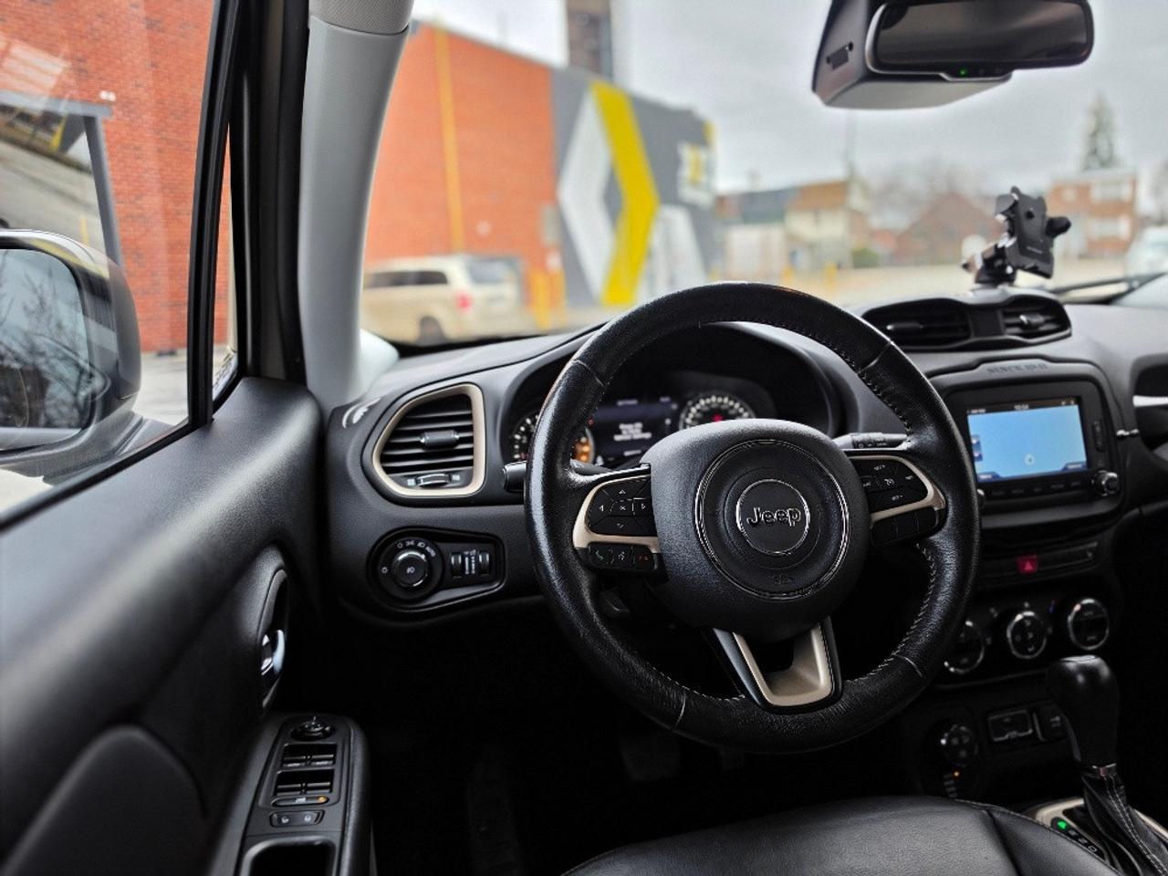 2017 Jeep Renegade 4WD DESERTHAWK TRAILHAWK-SKY ROOF Photo