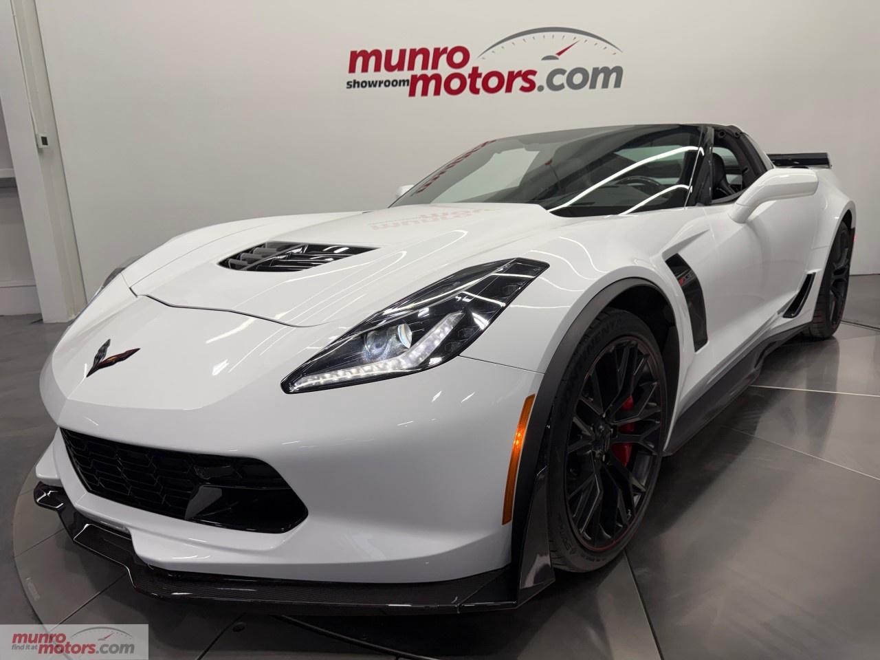 2019 Chevrolet Corvette Coupe Z06 3LZ Photo3