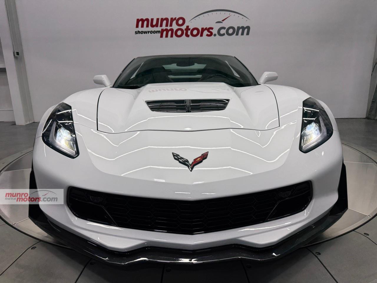 2019 Chevrolet Corvette Coupe Z06 3LZ Photo2