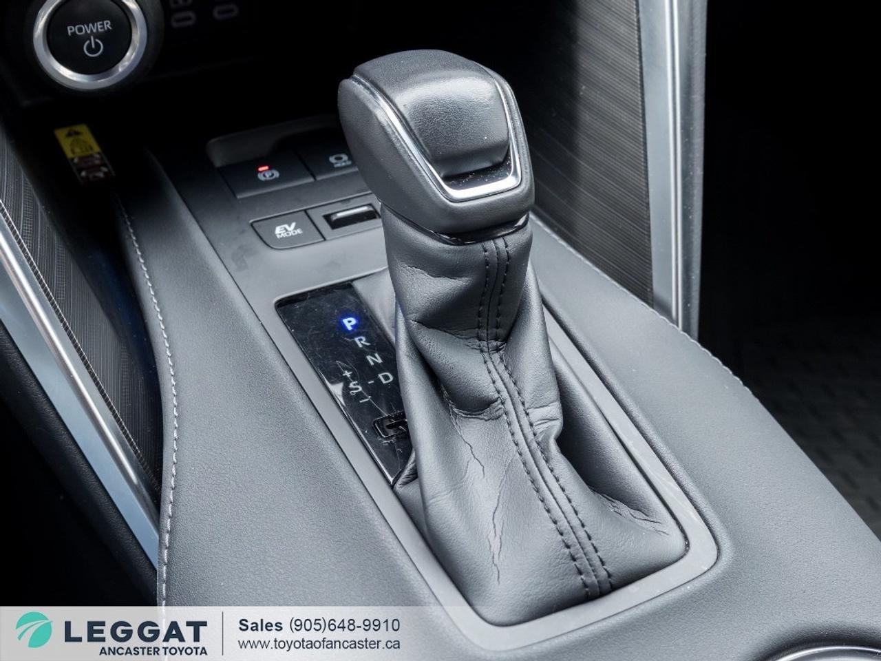 2024 Toyota Venza LIMITED AWD Photo