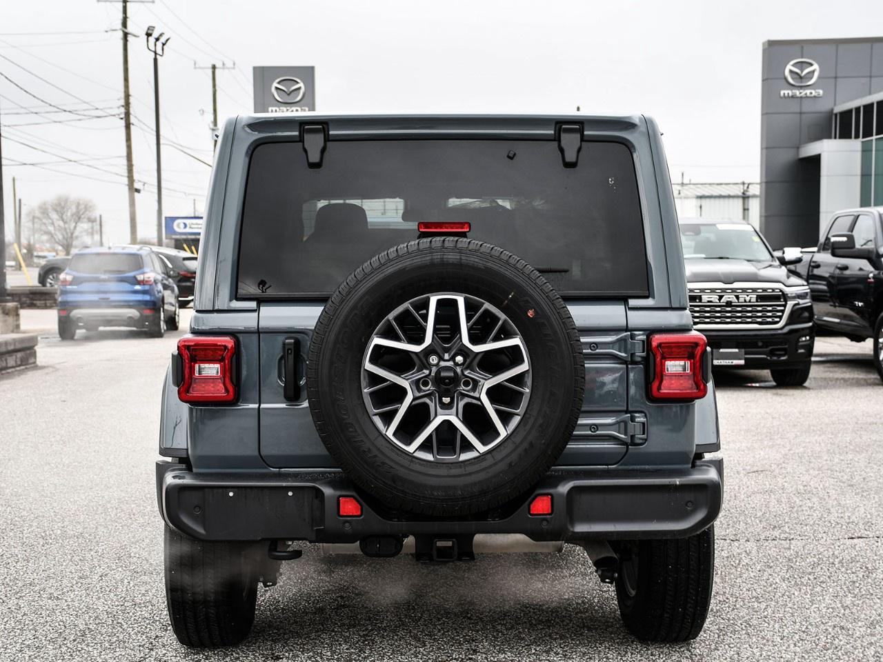 2024 Jeep Wrangler Sahara 4 Door 4x4 Photo2