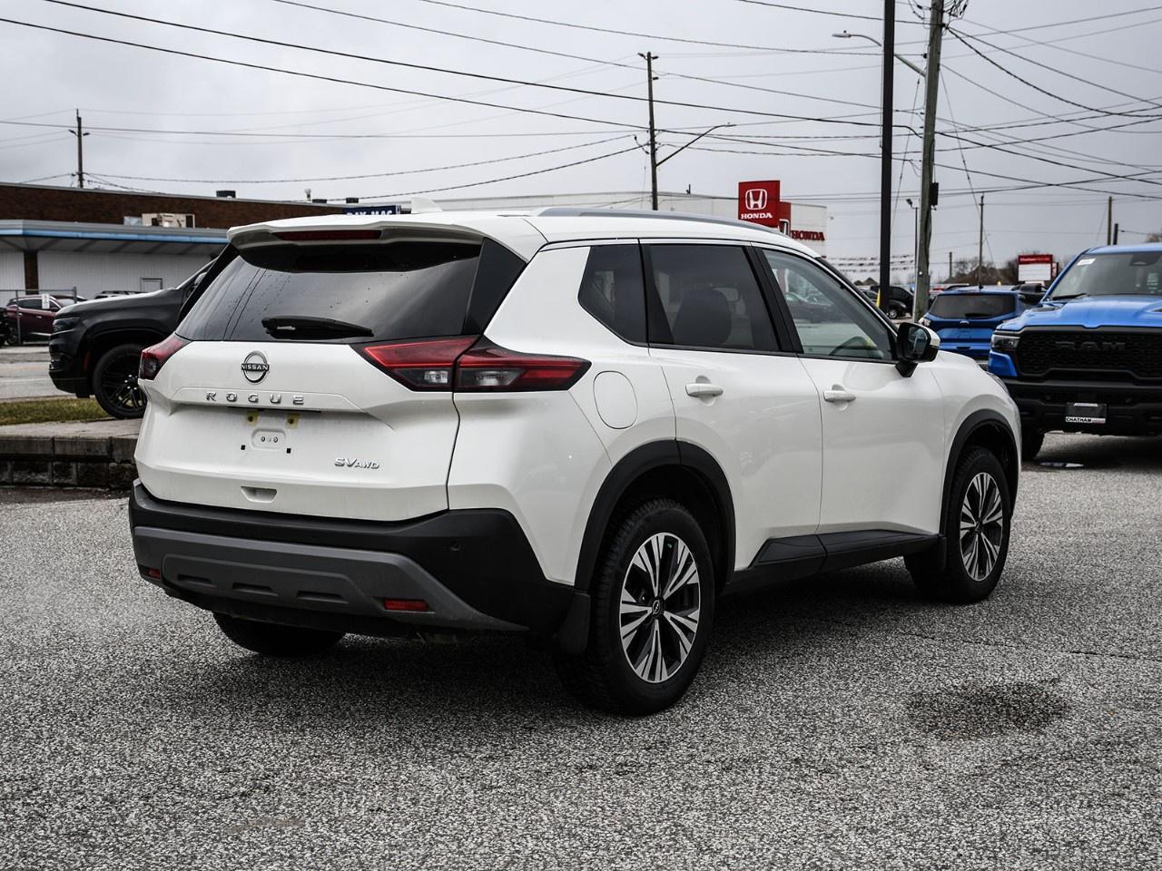 2023 Nissan Rogue AWD SV Moonroof Photo