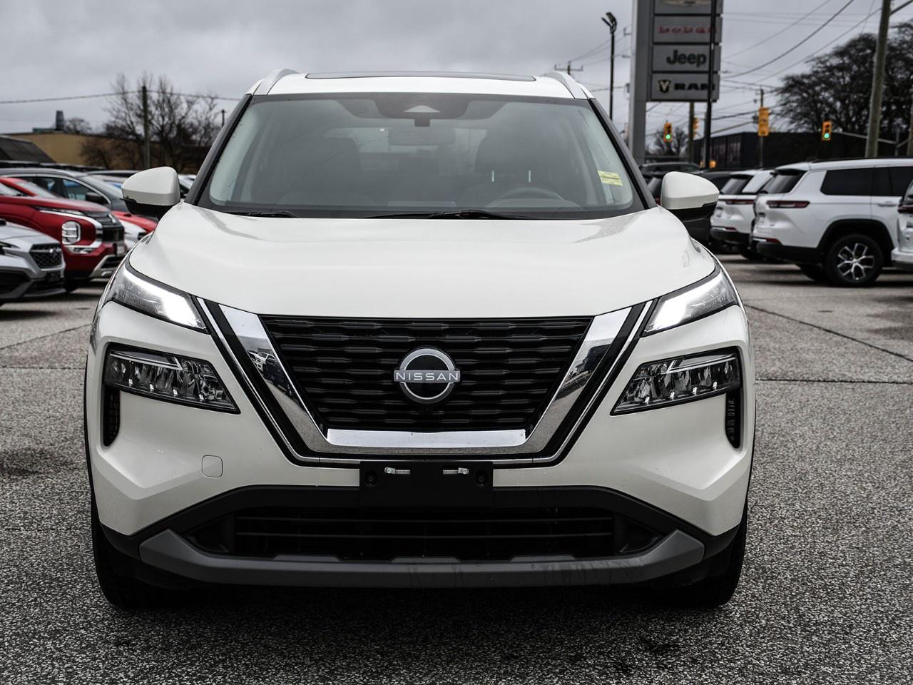 2023 Nissan Rogue AWD SV Moonroof Photo