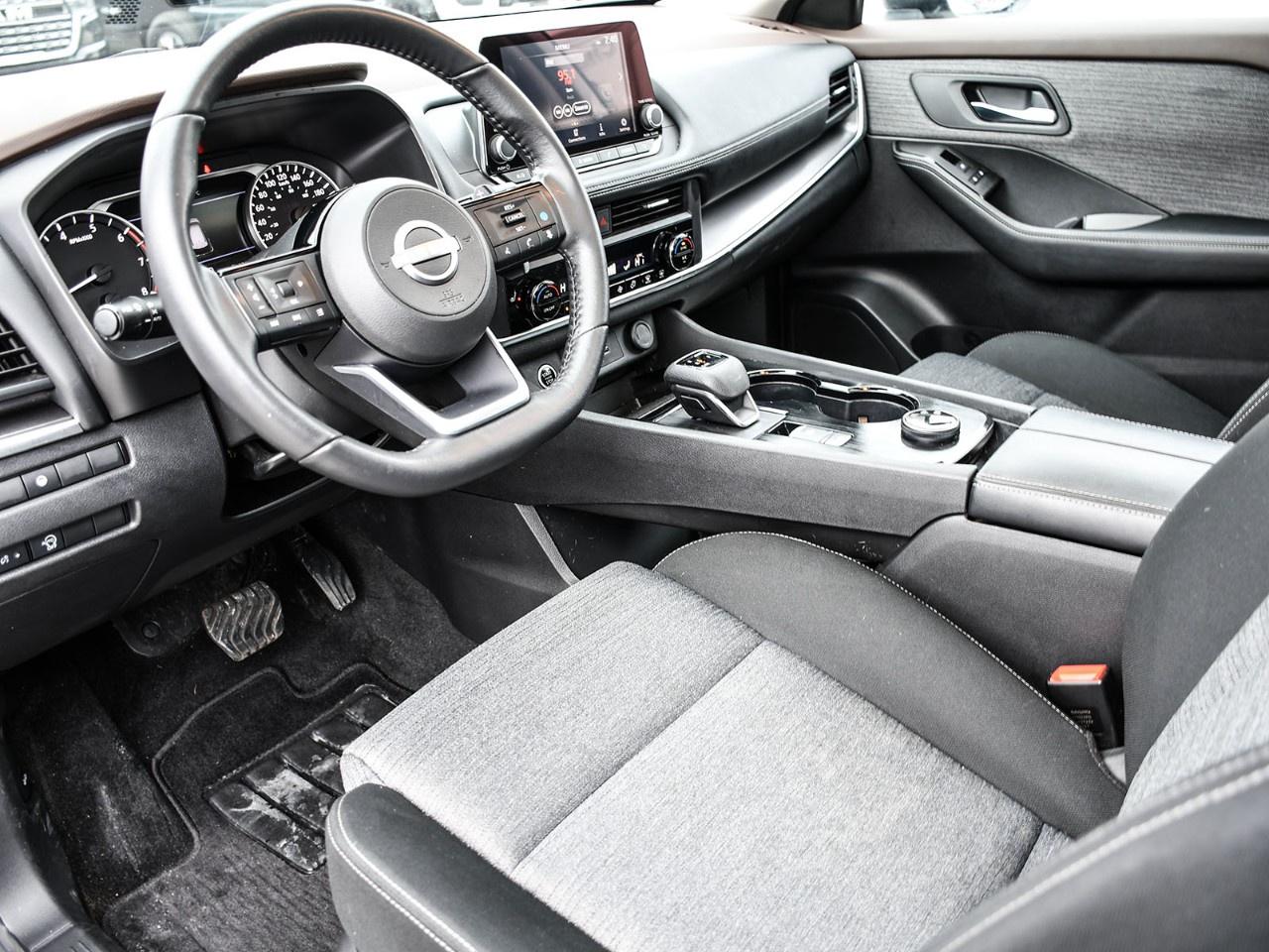 2023 Nissan Rogue AWD SV Moonroof Photo