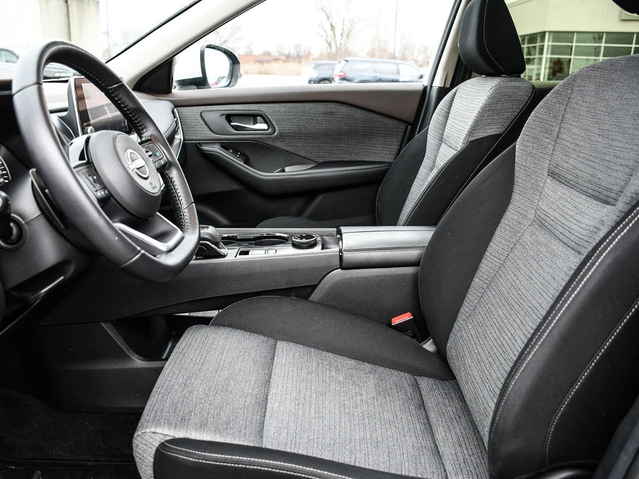 2023 Nissan Rogue AWD SV Moonroof Photo