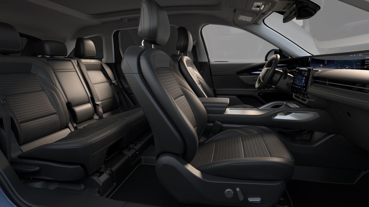 2026 Lincoln Nautilus Reserve 202A | 8-SPD A/T | JET APPEAR PKG | 2.0L TURBOCHARGED I-4 ENG | BLK ONYX/GREY PRM LTHR SEATS Photo