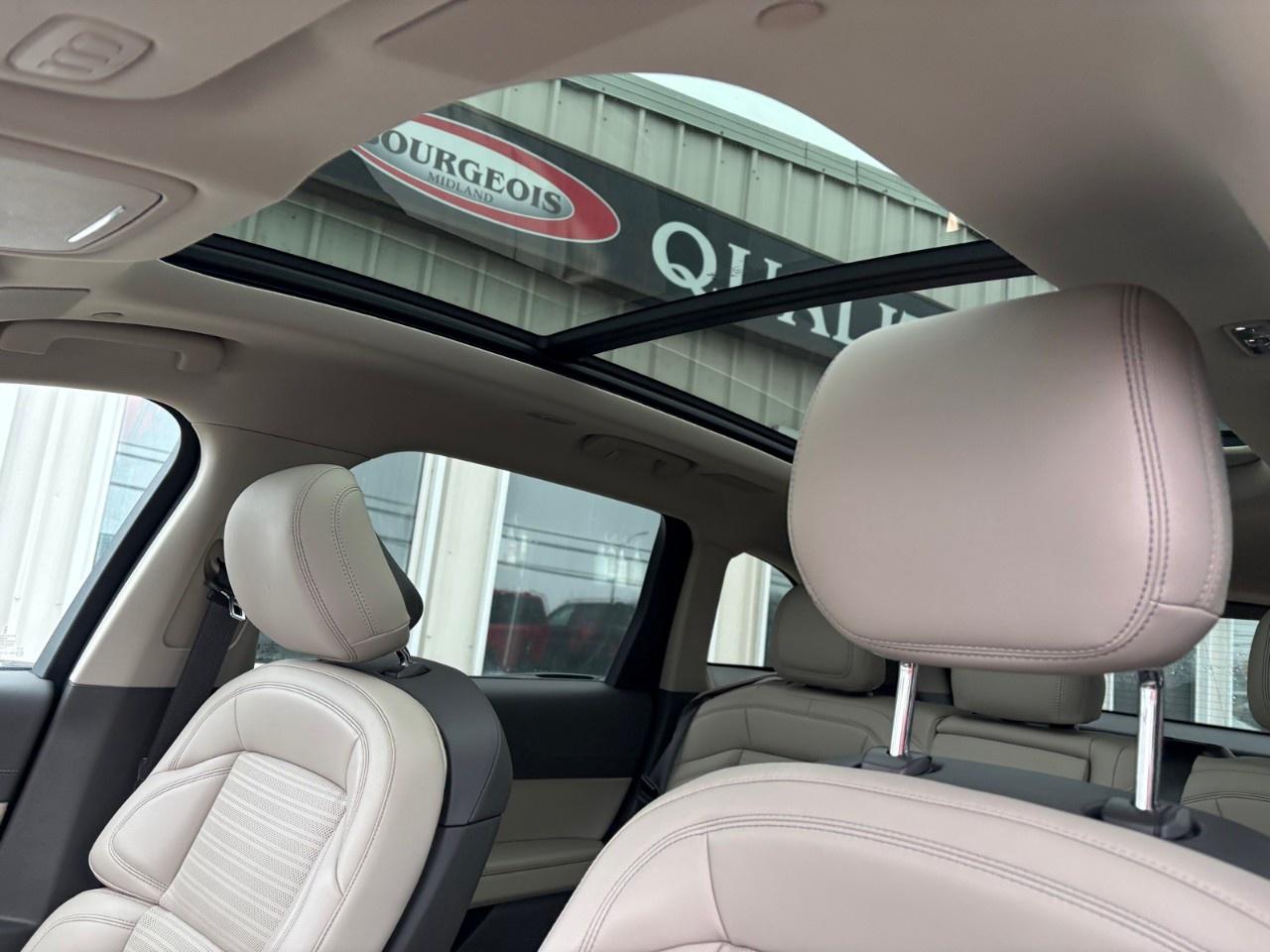 2025 Lincoln Nautilus Reserve AWD Photo