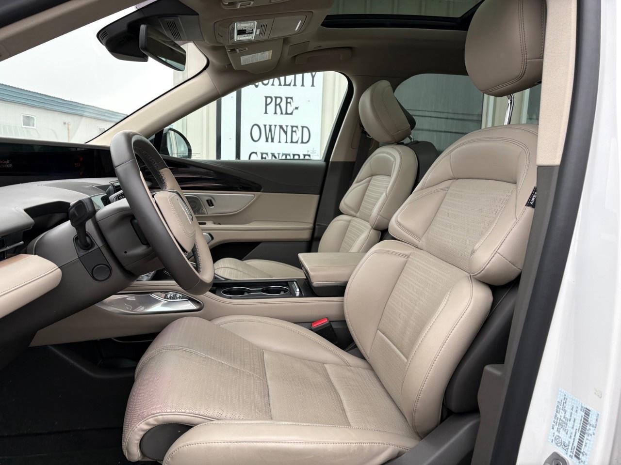 2025 Lincoln Nautilus Reserve AWD Photo