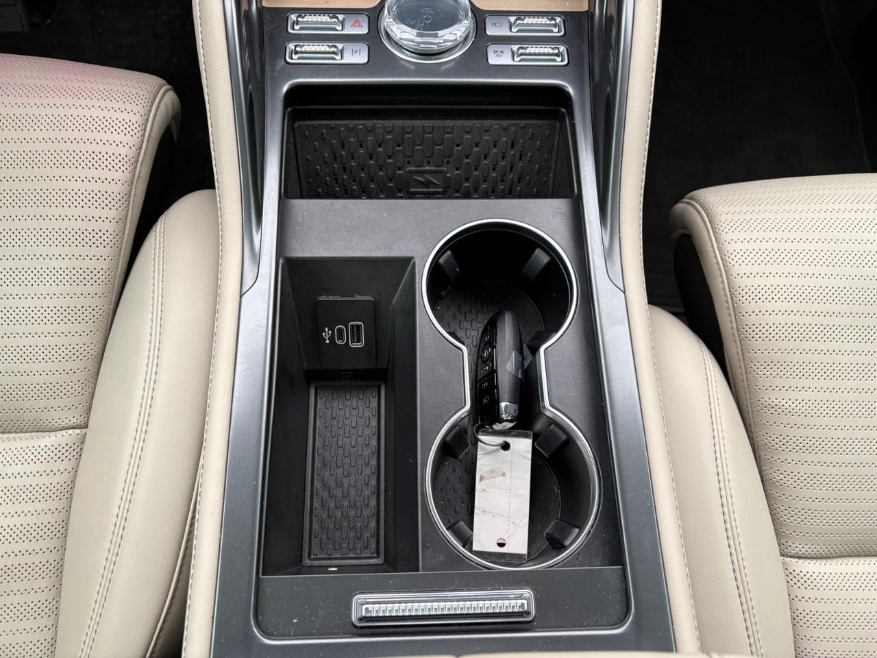 2025 Lincoln Nautilus Reserve AWD Photo