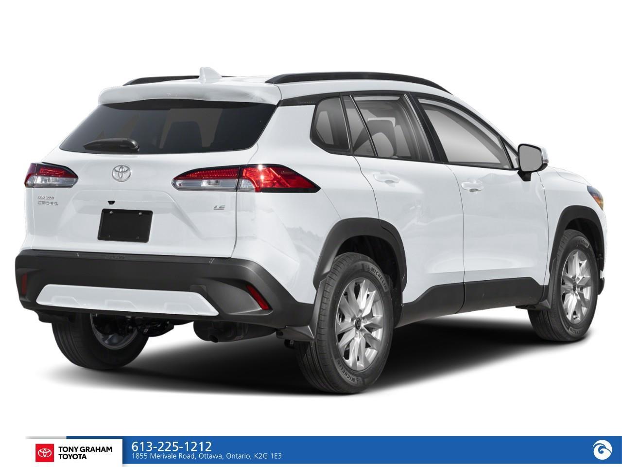 2025 Toyota Corolla Cross LE Photo