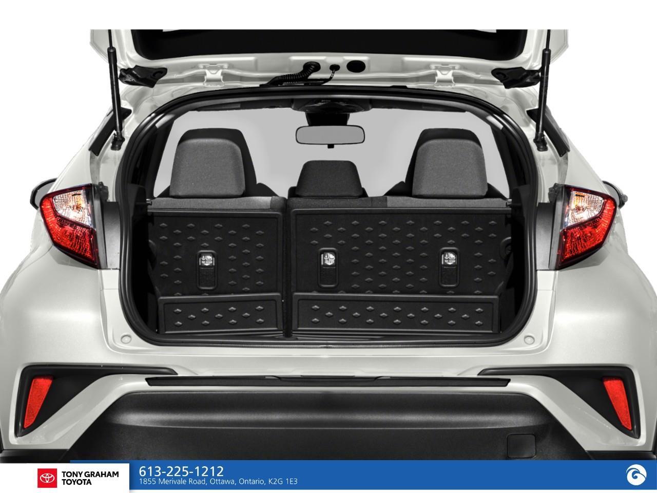 2021 Toyota C-HR XLE Premium Photo