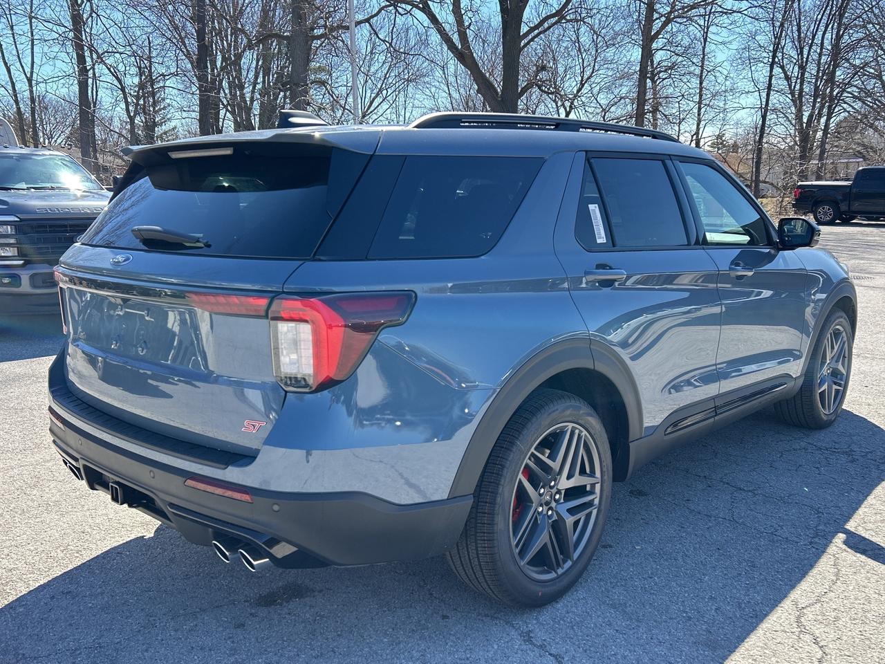 2026 Ford Explorer ST 4WD 400A Photo4