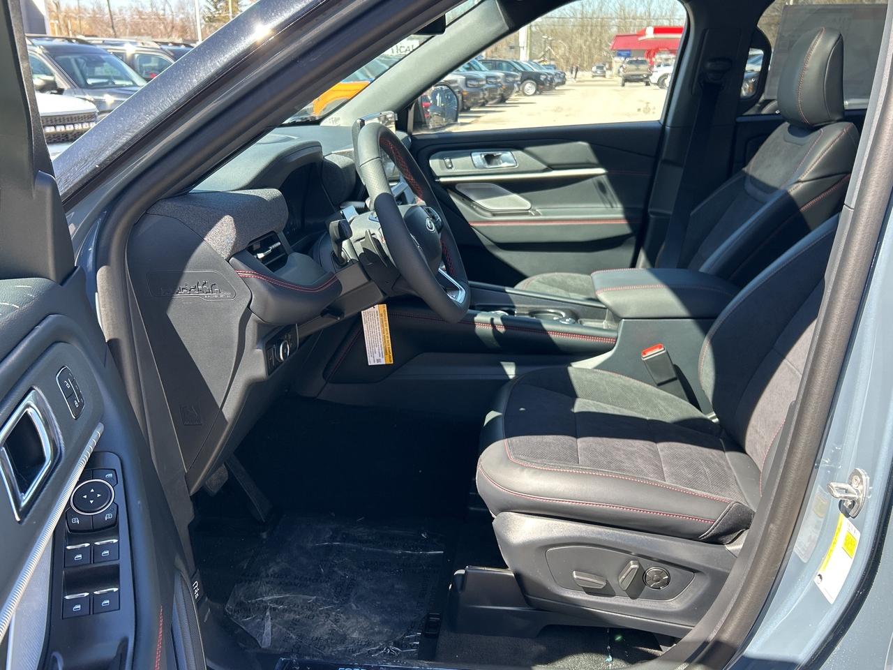 2026 Ford Explorer ST 4WD 400A Photo