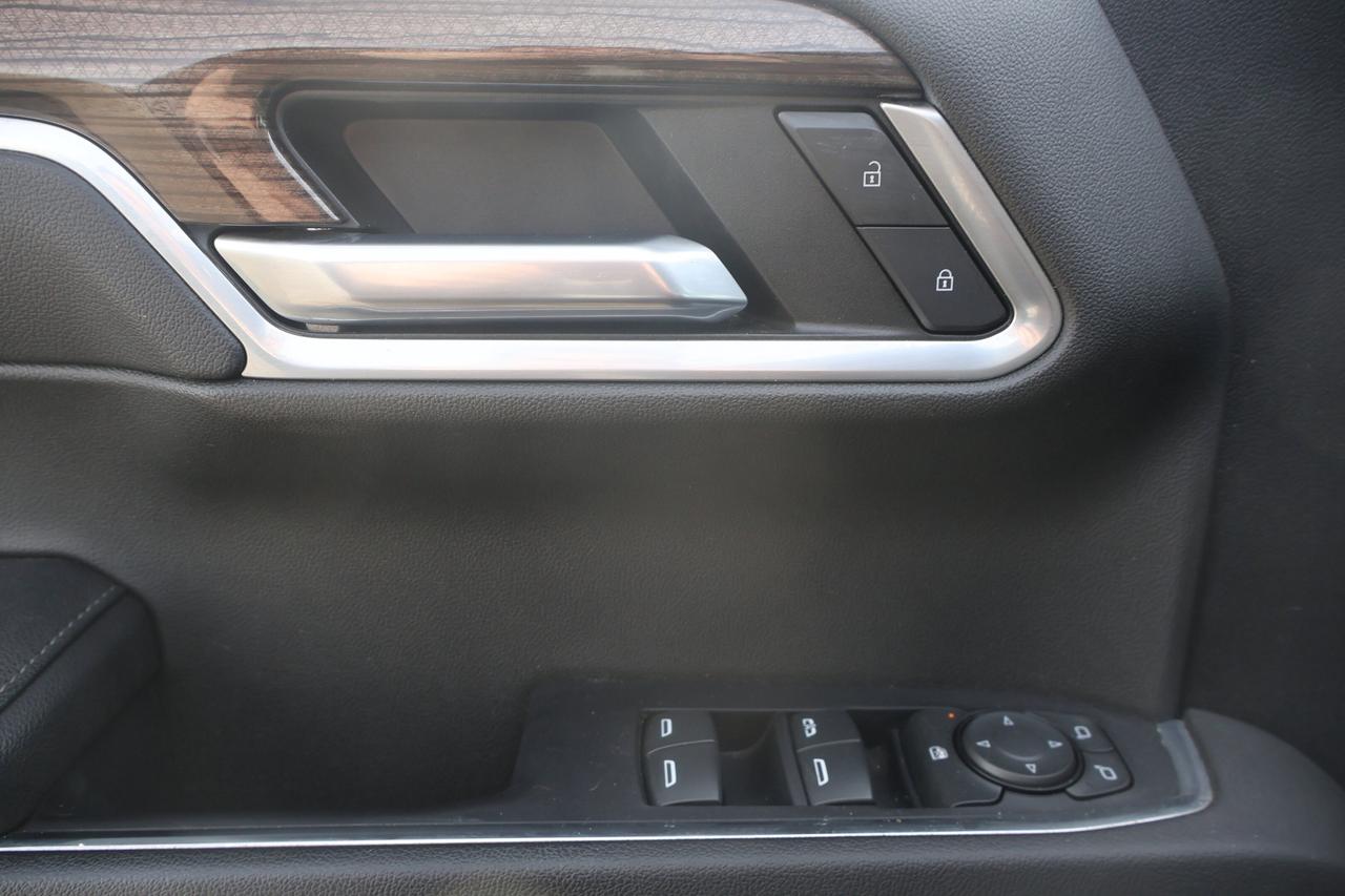 2022 Chevrolet Silverado 1500 RST | | Heated Steering | Photo