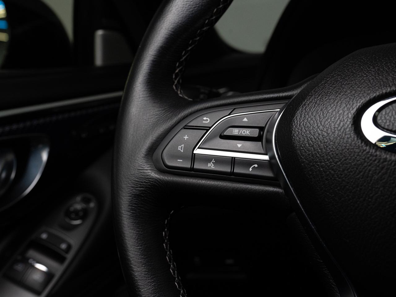 2017 Infiniti Q60 S | RED SPORT | 400HP | CARBON FIBRE Photo