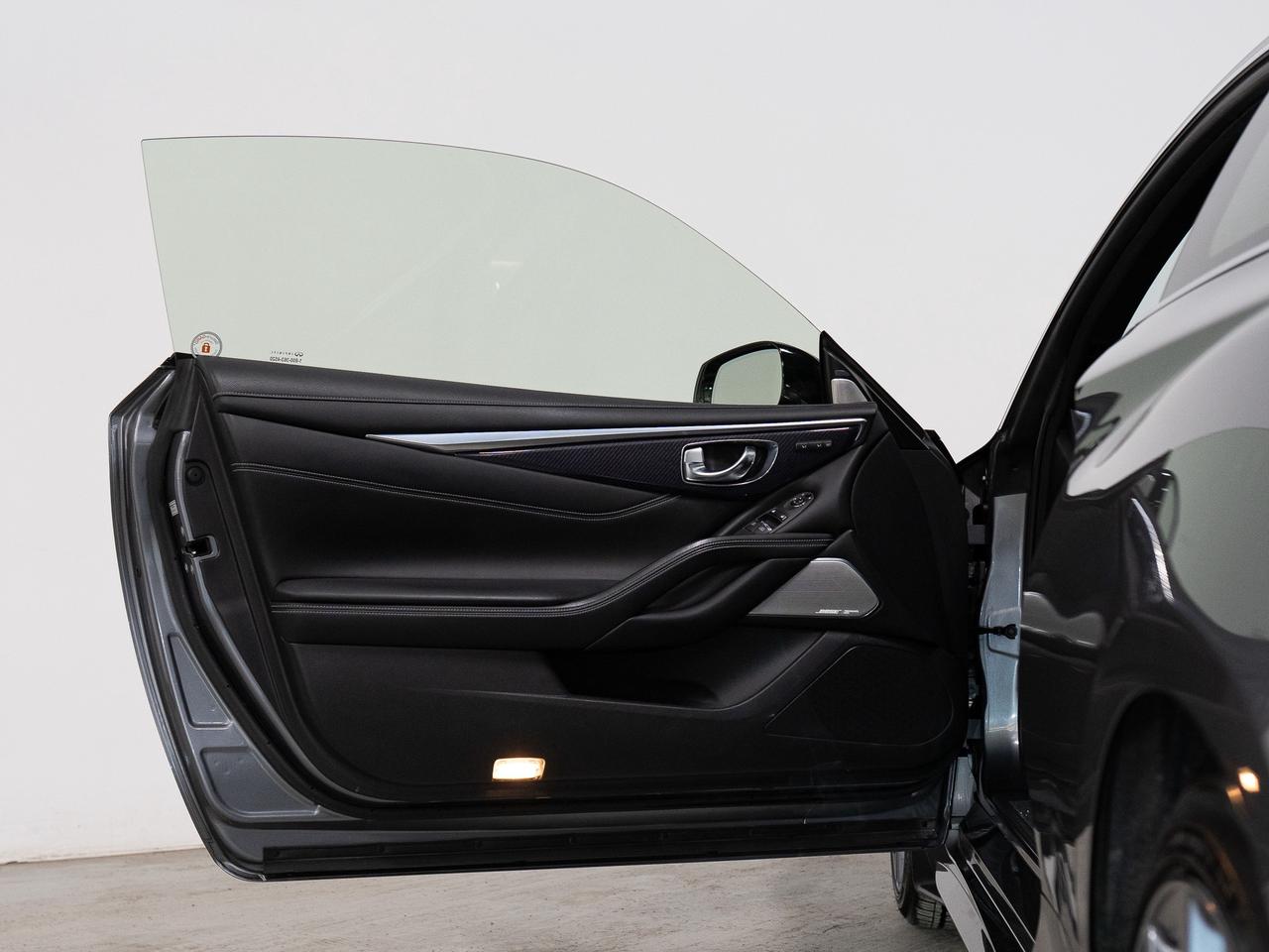 2017 Infiniti Q60 S | RED SPORT | 400HP | CARBON FIBRE Photo