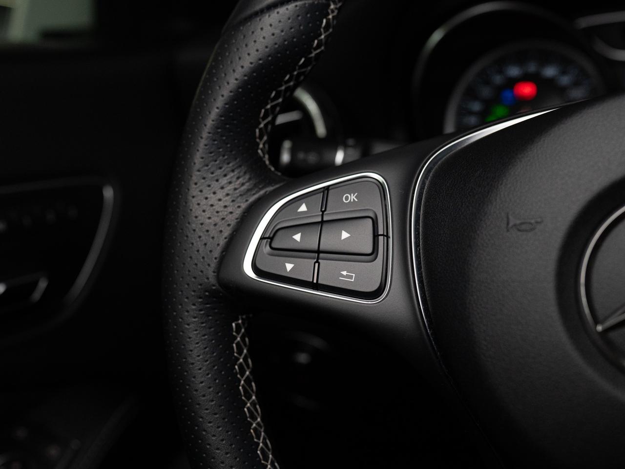 2018 Mercedes-Benz CLA-Class 250 | 4-MATIC | PANO Photo