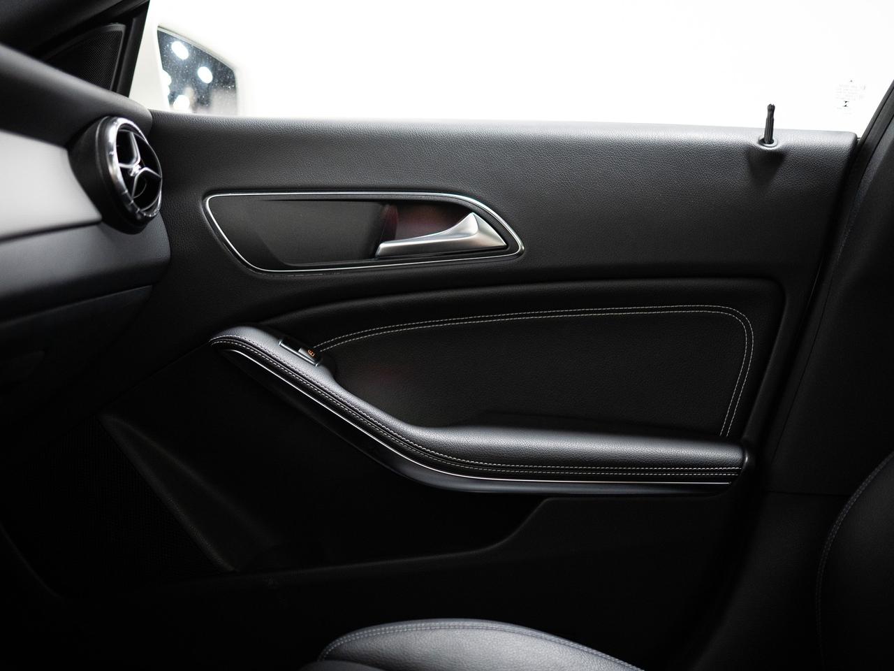 2018 Mercedes-Benz CLA-Class 250 | 4-MATIC | PANO Photo