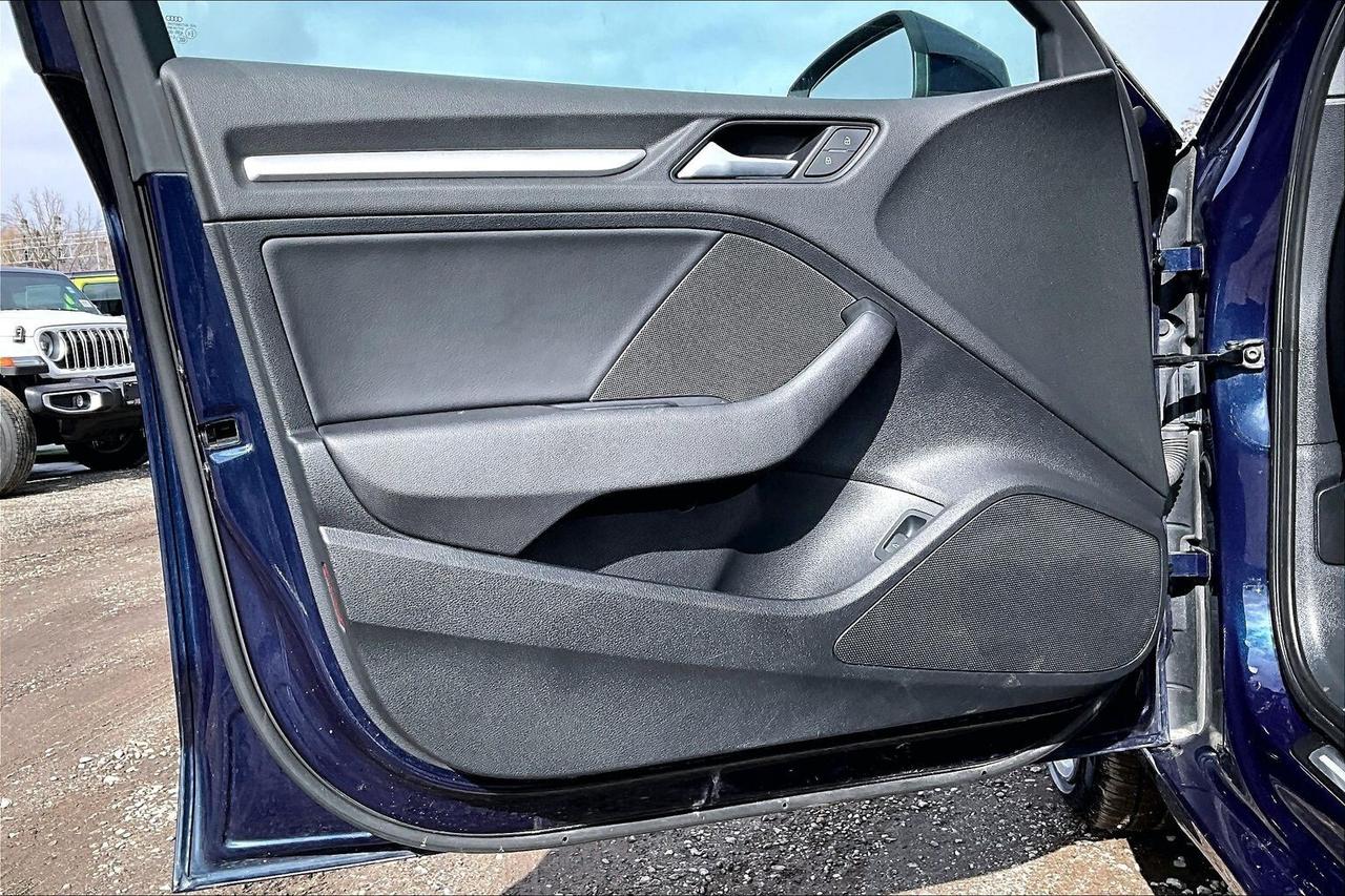 2018 Audi A3 Komfort 2.0T | Premium Pkg | Sunroof | AWD Photo