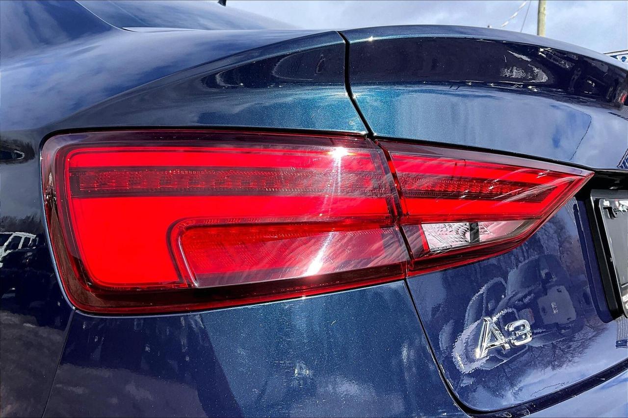 2018 Audi A3 Komfort 2.0T | Premium Pkg | Sunroof | AWD Photo